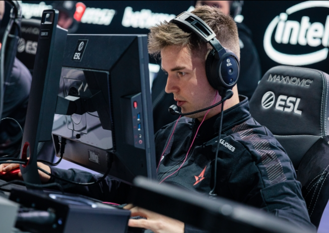 德星期三得 德星期三得